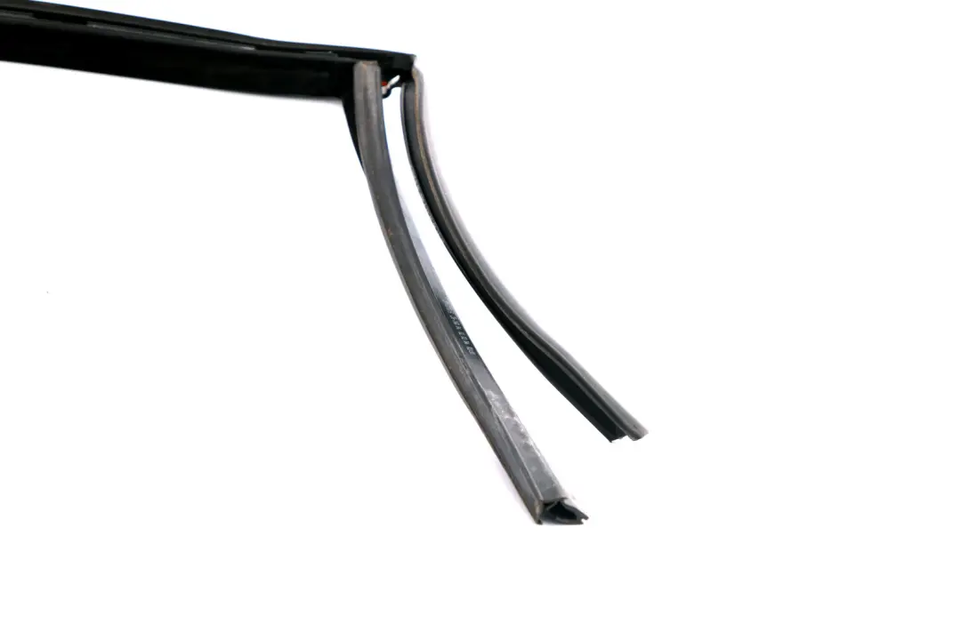 BMW E65 Right Rear Door Window Guide Rubber Frame O/S - SKU 8223808 - Part number 8223808