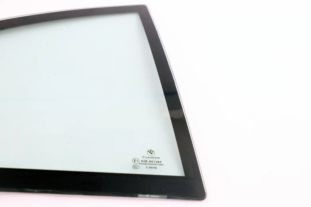 Szyba Boczna Tylna Prawa Tył AS2 do BMW E65 E66 o numerze 8223814 BMW E65 E66 Szyba Boczna Tylna Prawa Tył AS2 - SKU 8223814 - Numer Części 8223814