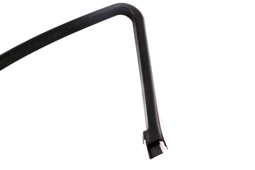 Copertura Cornice Finestrino Porta Anteriore Destra per BMW E65 E66 con numero di parte 8223820 BMW E65 E66 Copertura Cornice Finestrino Porta Anteriore Destra - SKU 8223820 - Numero di parte 8223820