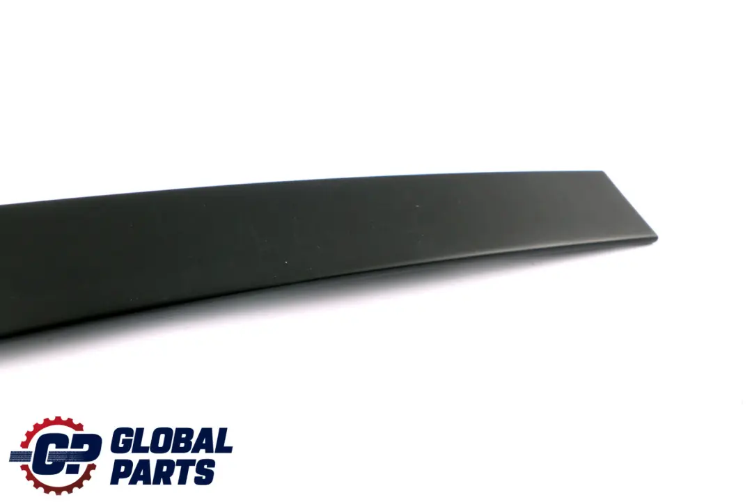 Acabado Marco Ventana B-Pilar Delantero Izquierdo Puerta Negro para BMW E65 E66 con número de pieza 8223833 BMW E65 E66 Acabado Marco Ventana B-Pilar Delantero Izquierdo Puerta Negro - SKU 8223833 - Número de pieza 8223833