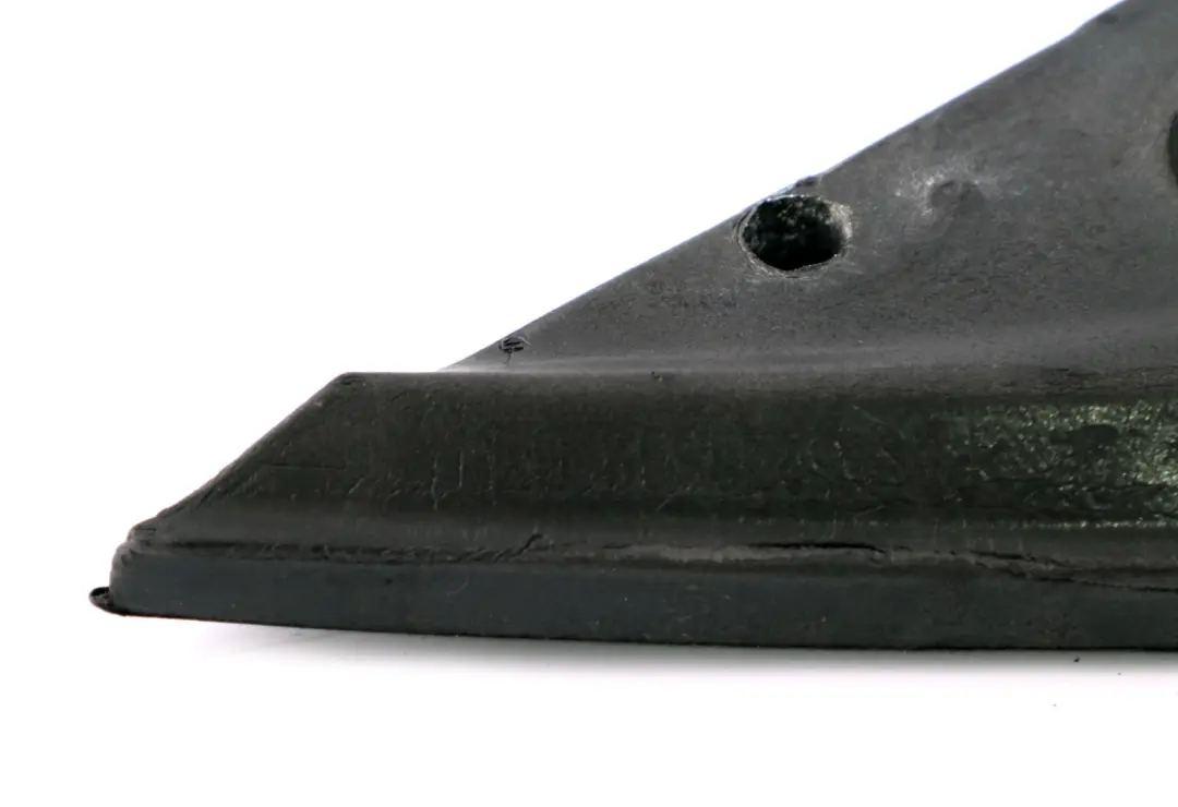 Uszczelka pianka lusterka prawa do BMW E65 E66 o numerze 8223838 BMW E65 E66 Uszczelka pianka lusterka prawa - SKU 8223838 - Numer Części 8223838