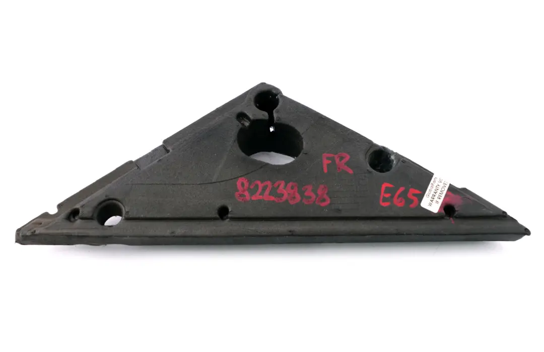 Junta Espejo Exterior Derecho Triangulo para BMW E65 E66 E67 con número de pieza 8223838 BMW E65 E66 E67 Junta Espejo Exterior Derecho Triangulo - SKU 8223838 - Número de pieza 8223838