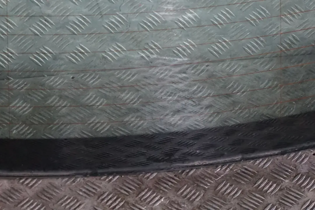 Window Glass AS2 Green to BMW 7 Series E65 E66 Rear with Part number 8223845 BMW 7 Series E65 E66 Rear Window Glass AS2 Green - SKU 8223845 - Part number 8223845