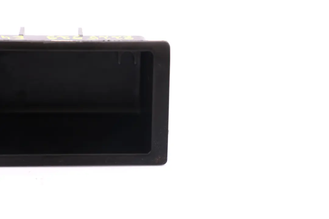 Utilizzo Posacenere Consolle Centrale Ablegef?cher Nero per BMW E46 con numero di parte 8225529 BMW E46 Utilizzo Posacenere Consolle Centrale Ablegef?cher Nero - SKU 8225529 - Numero di parte 8225529