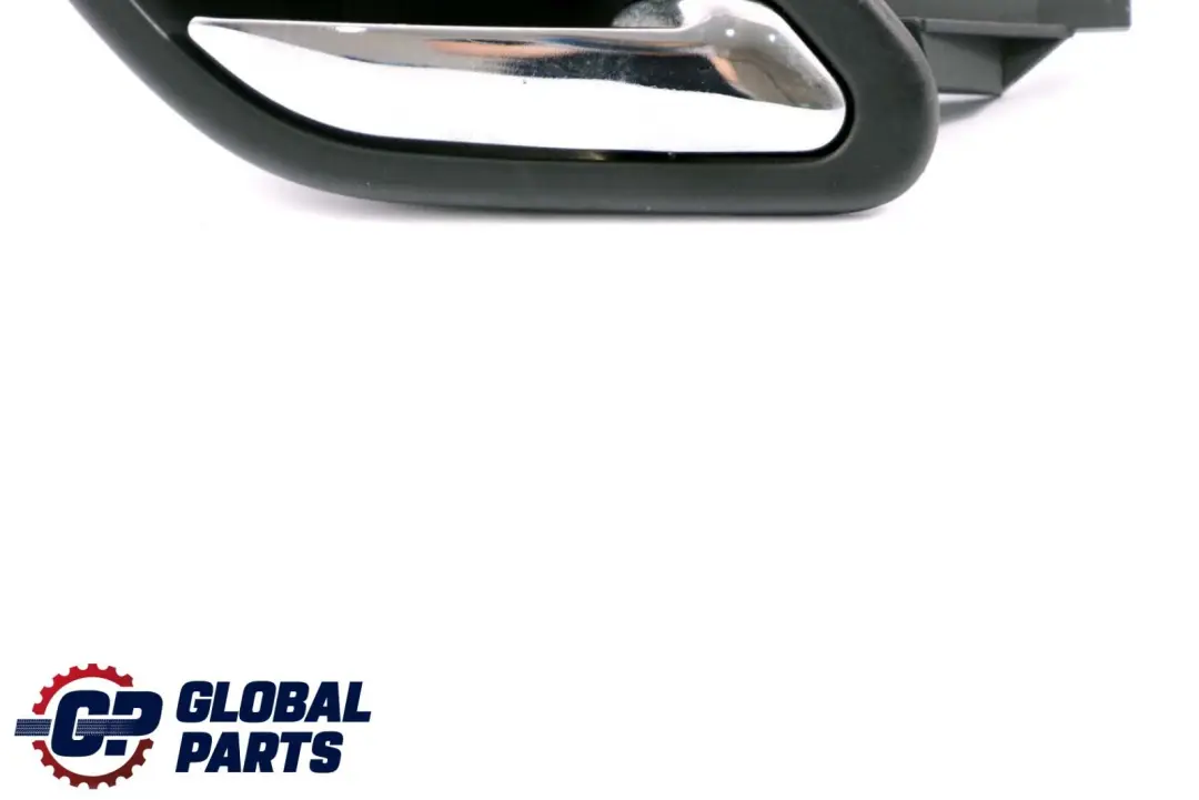 Wewnętrzna Klamka Drzwi Prawa Chrom do BMW E38 E39 o numerze 8226050 BMW E38 E39 Wewnętrzna Klamka Drzwi Prawa Chrom - SKU 8226050 - Numer Części 8226050