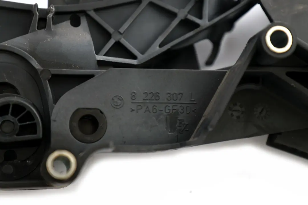 Leve unità di azionamento sedile sinistro per BMW 3 X3 X5 E46 E53 E83 con numero di parte 8226307 BMW 3 X3 X5 E46 E53 E83 Leve unità di azionamento sedile sinistro - SKU 8226307 - Numero di parte 8226307