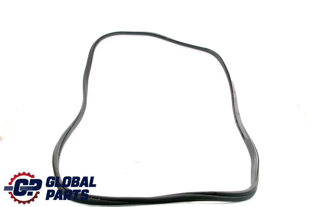 Coupé Cabrio Gasket Seal Trunk Lid Sealing to BMW 3 Series E46 with Part number 8226715 BMW 3 Series E46 Coupé Cabrio Gasket Seal Trunk Lid Sealing - SKU 8226715 - Part number 8226715