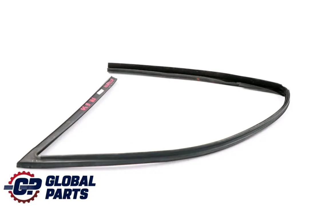 Ventana Guia Sello Puerta Delantera Derecha para BMW E39 con número de pieza 8226874 BMW E39 Ventana Guia Sello Puerta Delantera Derecha - SKU 8226874 - Número de pieza 8226874