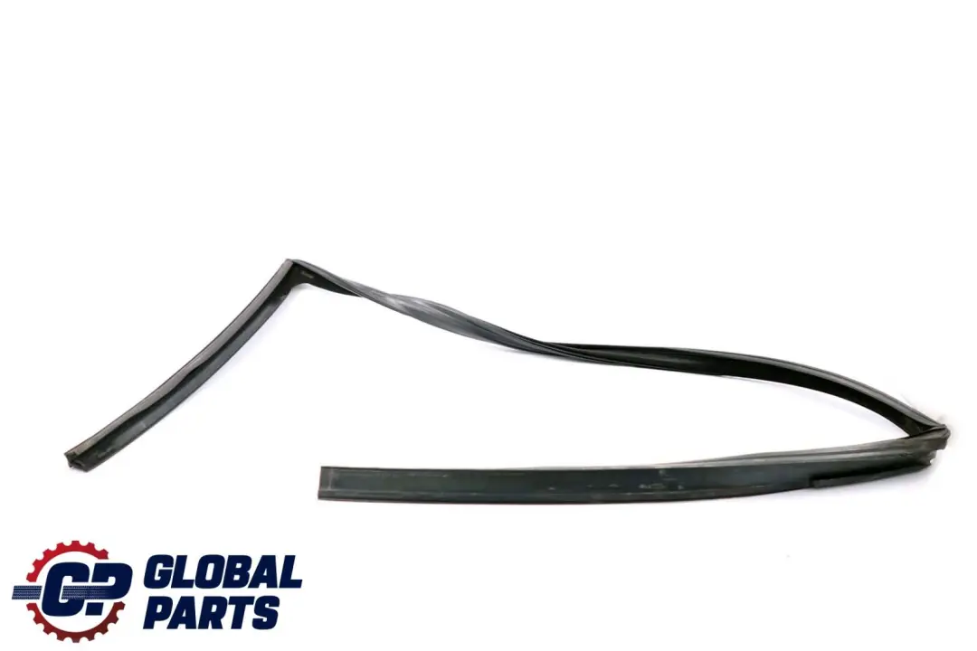 Ventana Guia Sello Puerta Delantera Derecha para BMW E39 con número de pieza 8226874 BMW E39 Ventana Guia Sello Puerta Delantera Derecha - SKU 8226874 - Número de pieza 8226874