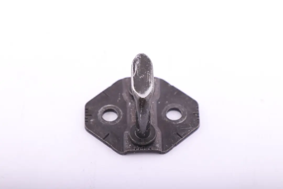 Barra de bloqueo del maletero para BMW E46 X3 E83 con número de pieza 7201562 BMW E46 X3 E83 Barra de bloqueo del maletero - SKU 8229177 - Número de pieza 7201562