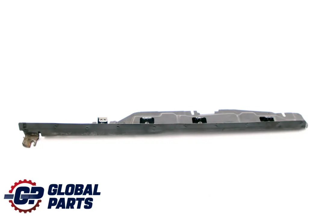 Right O/S Window Connection Angle to BMW 3 Series E46 Cabrio Rear with Part number 8229480 BMW 3 Series E46 Cabrio Rear Right O/S Window Connection Angle - SKU 8229480 - Part number 8229480