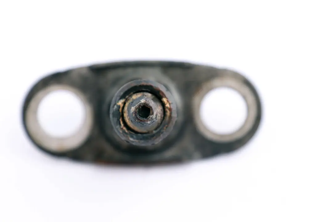 Lock Upper Part Hood Bonnet Mounting Catch to BMW X5 Z8 E46 E53 with Part number 8229807 BMW X5 Z8 E46 E53 Lock Upper Part Hood Bonnet Mounting Catch - SKU 8229807 - Part number 8229807