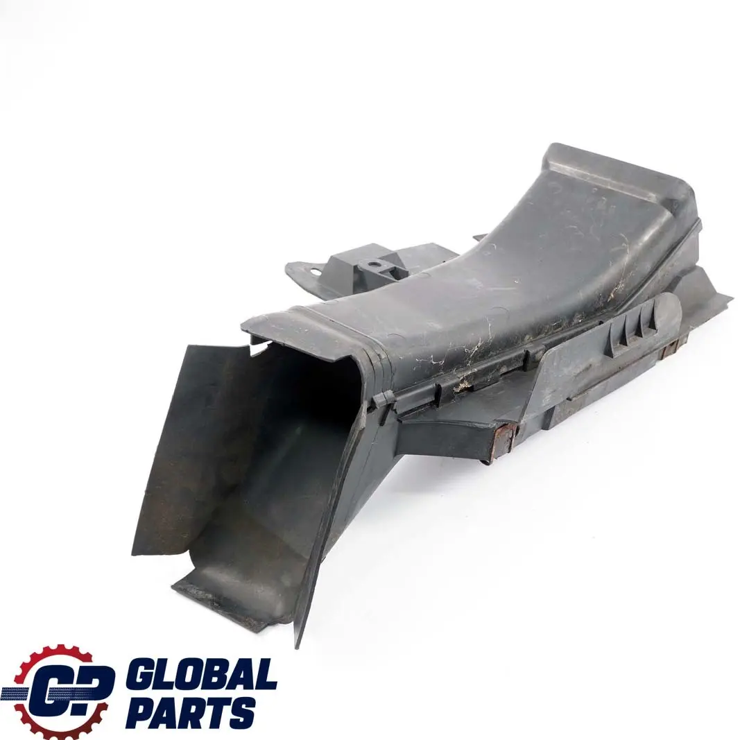 Kierownica wlot powietrza lewy do BMW E46 Sedan o numerze 8230559 BMW E46 Sedan Kierownica wlot powietrza lewy - SKU 8230559 - Numer Części 8230559