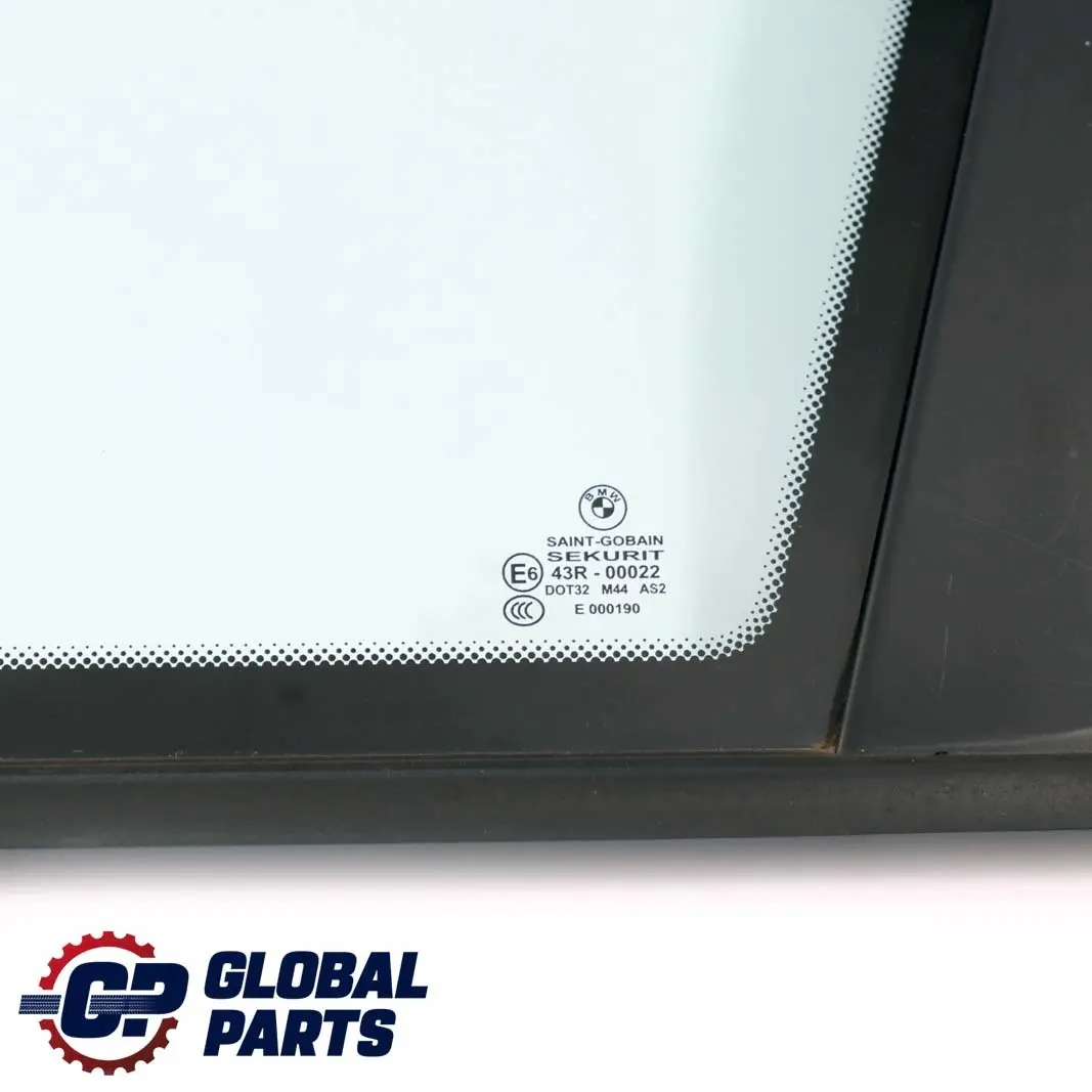 Right O/S Side Quarter Window Glass Green AS2 to BMW 3 Series E46 Touring Rear with Part number 8231852 BMW 3 Series E46 Touring Rear Right O/S Side Quarter Window Glass Green AS2 - SKU 8231852 - Part number 8231852