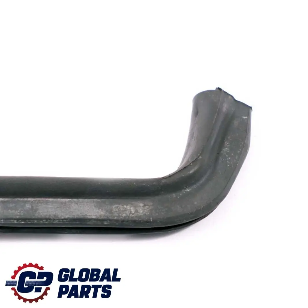 Guarnizione Tenuta Del Vano Motore Sinistra per BMW E46 con numero di parte 8232085 BMW E46 Guarnizione Tenuta Del Vano Motore Sinistra - SKU 8232085 - Numero di parte 8232085