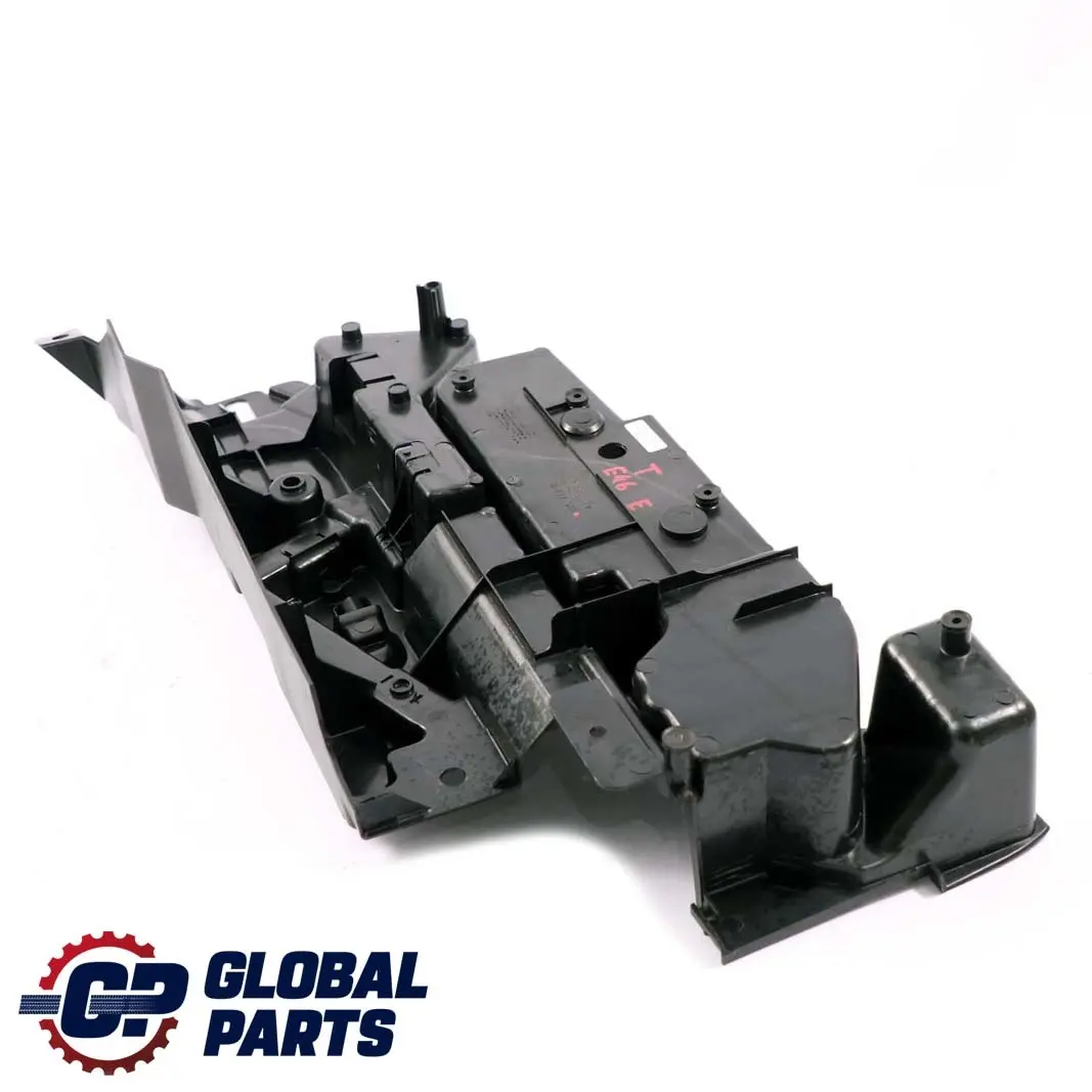 Break Touring Revetement Outil pour Bord Depot Support pour BMW E46 à propos du numéro de pièce 8232581 BMW E46 Break Touring Revetement Outil pour Bord Depot Support - SKU 8232581 - Numéro de pièce 8232581