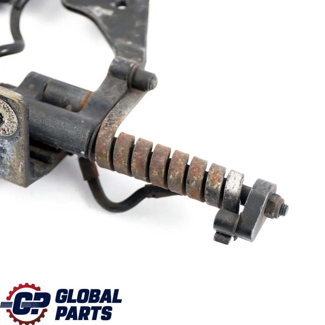 Right O/S Trunk Lid Hinge Schwarz 2 Black 668 to BMW 3 E46 Touring Rear with Part number 8232872 BMW 3 E46 Touring Rear Right O/S Trunk Lid Hinge Schwarz 2 Black 668 - SKU 8232872-SCH - Part number 8232872
