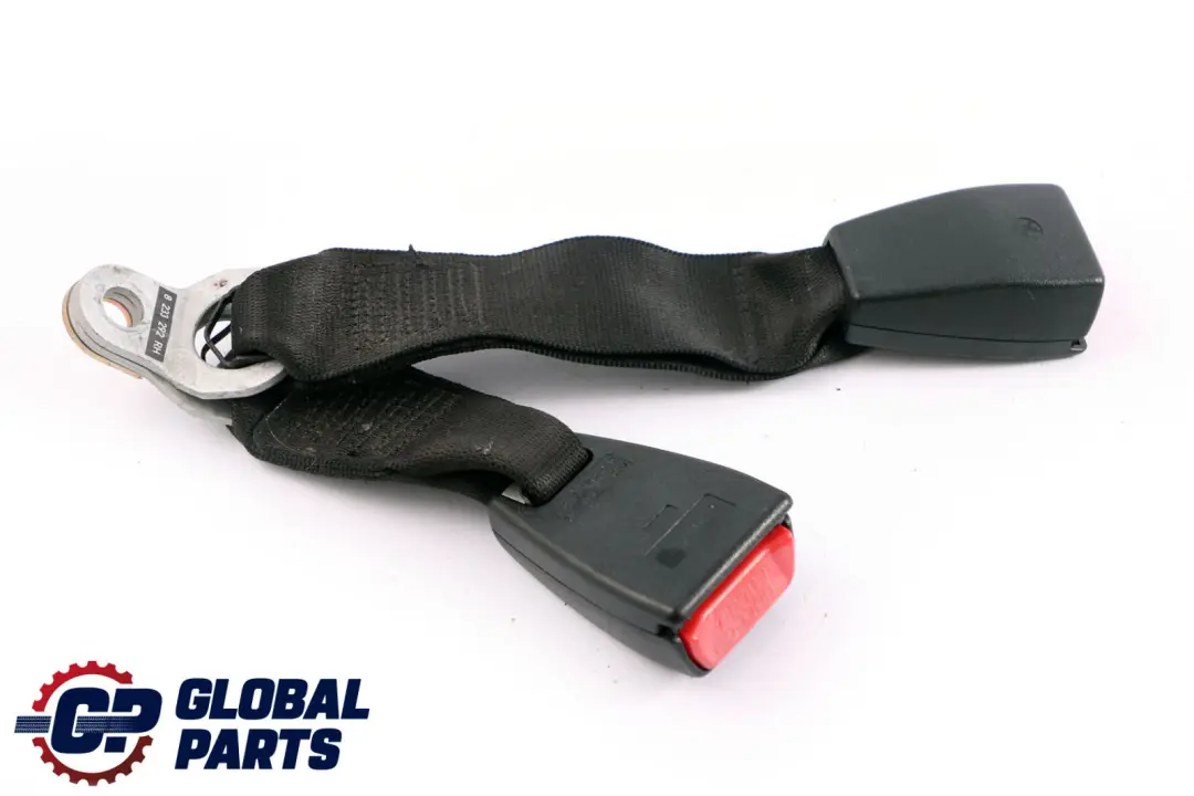 Asiento trasero derecho hebilla inferior del cinturón para BMW 3 E46 con número de pieza 8233292 BMW 3 E46 Asiento trasero derecho hebilla inferior del cinturón - SKU 8233292 - Número de pieza 8233292