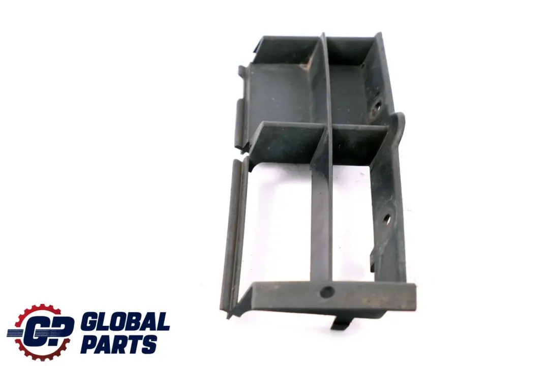 BMW 5 er E39 Abdeckung Blende Gitter Stossstange Vorne Links - SKU 8235674 - Teilenummer 8235674