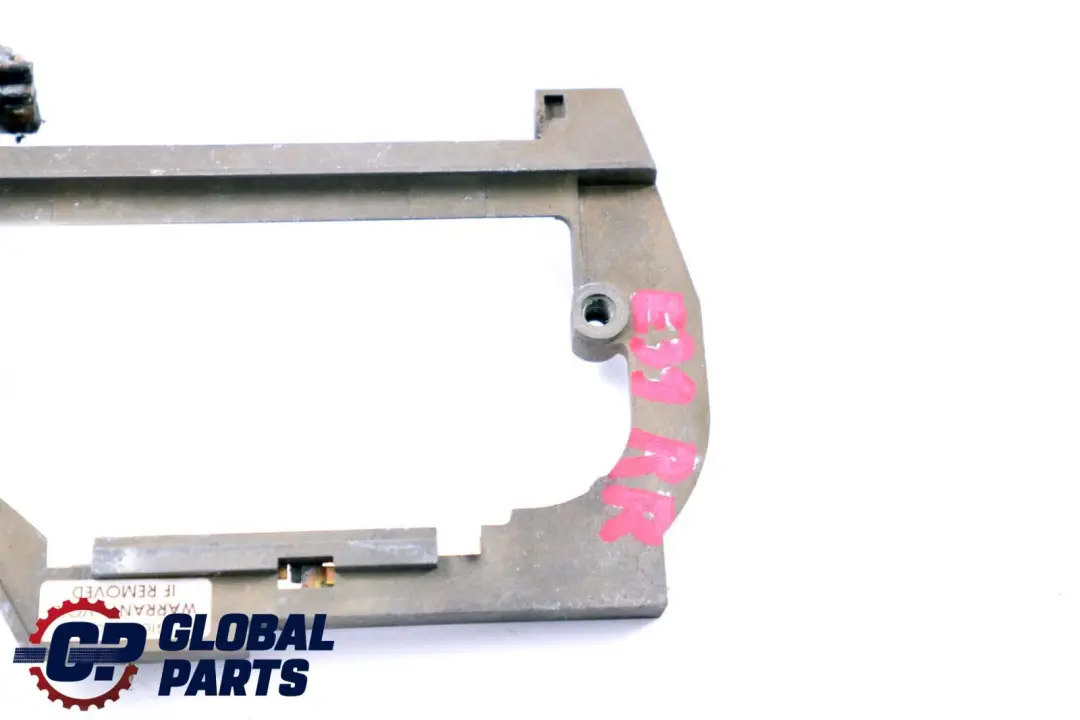Carrier Outside Door Handle Rear Right O/S to BMW 5 Series E39 with Part number 8236646 BMW 5 Series E39 Carrier Outside Door Handle Rear Right O/S - SKU 8236646 - Part number 8236646