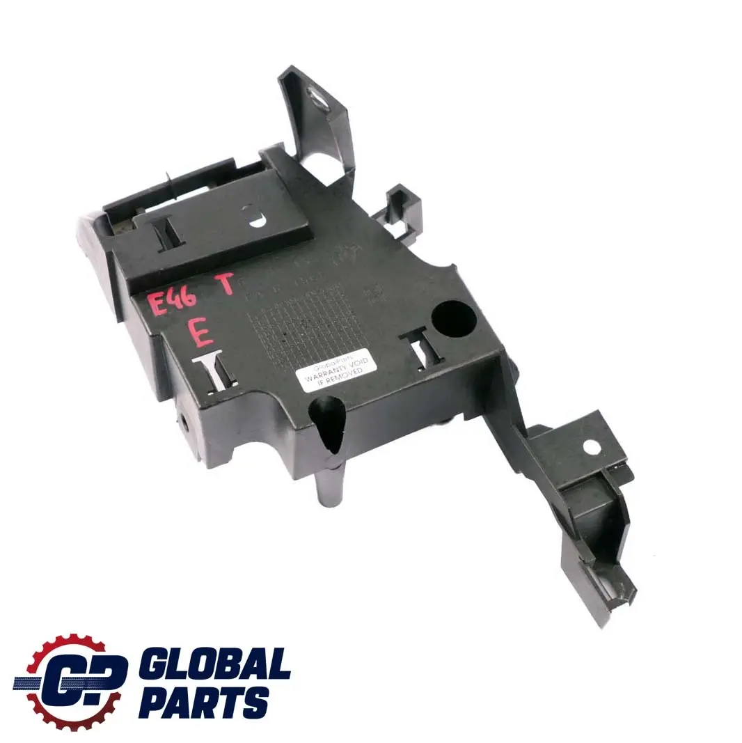 Osłona pasa tył prawy do BMW E46 Touring o numerze 8237134 BMW E46 Touring Osłona pasa tył prawy - SKU 8237134 - Numer Części 8237134