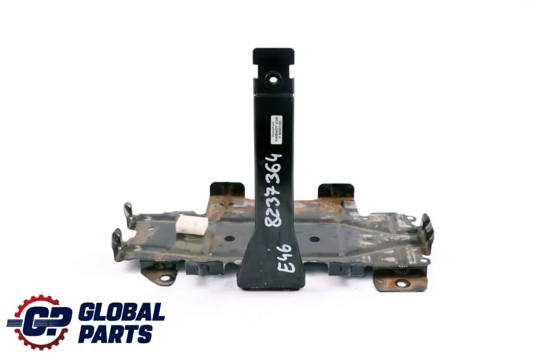 Revetement Batterie Tub pour BMW E46 à propos du numéro de pièce 8237364 BMW E46 Revetement Batterie Tub - SKU 8237364 - Numéro de pièce 8237364