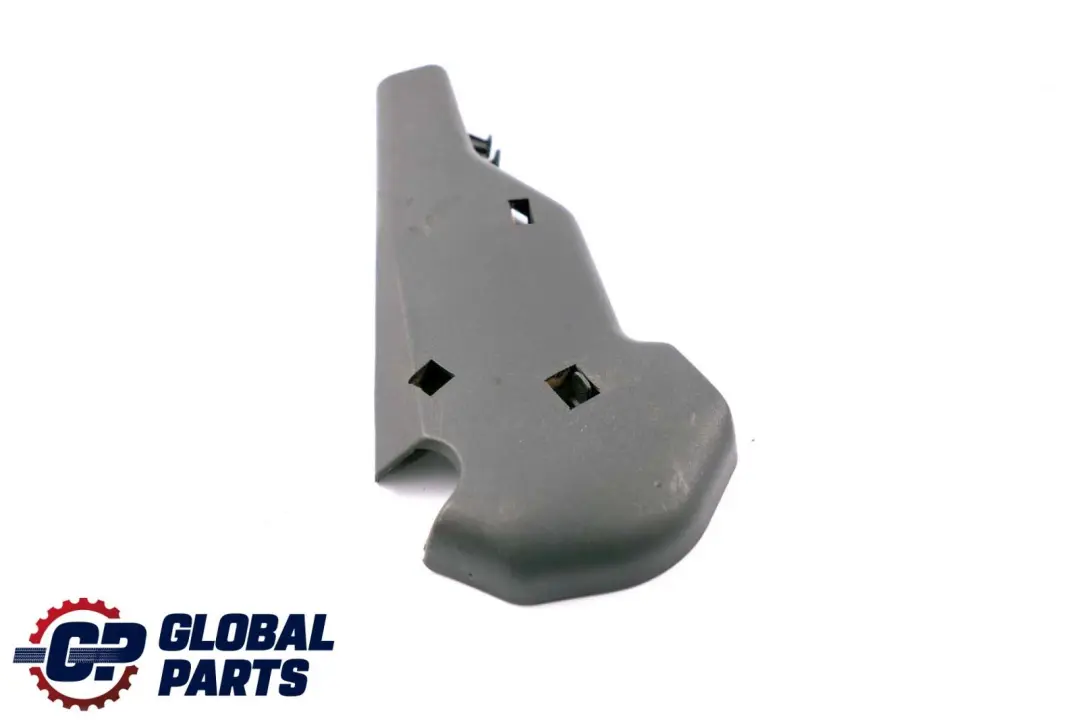 Rivestimento Cintura Sicurezza Sedile Anteriore Destra Nero per BMW E38 E39 con numero di parte 8238488 BMW E38 E39 Rivestimento Cintura Sicurezza Sedile Anteriore Destra Nero - SKU 8238488 - Numero di parte 8238488