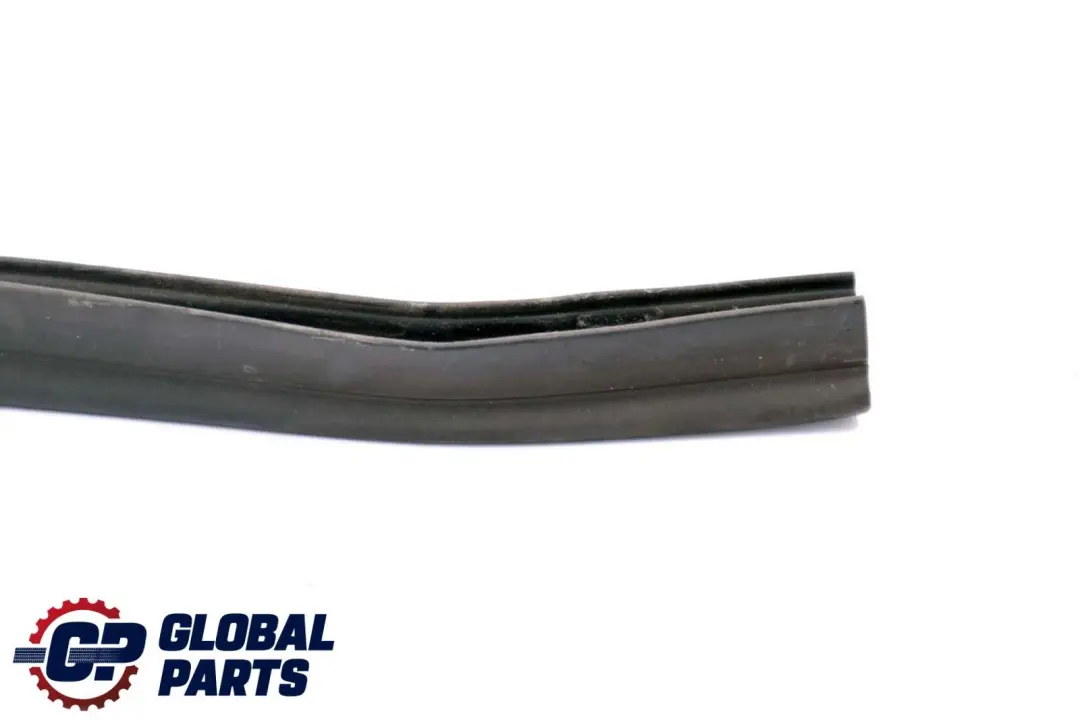 Seal Sealing Gasket Engine Bonnet Windscreen Front to BMW 5 Series E39 with Part number 8238595 BMW 5 Series E39 Seal Sealing Gasket Engine Bonnet Windscreen Front - SKU 8238595 - Part number 8238595