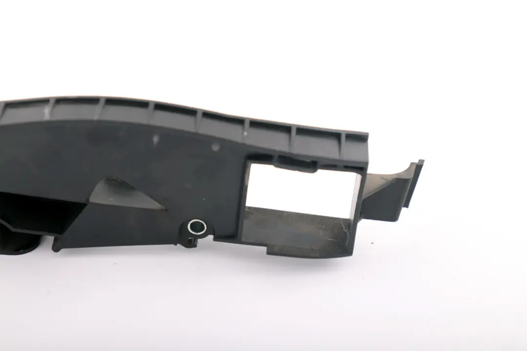 Osłona obudowa plastik fotela prawy do BMW E53 X5 o numerze 8240108 BMW E53 X5 Osłona obudowa plastik fotela prawy - SKU 8240108 - Numer Części 8240108