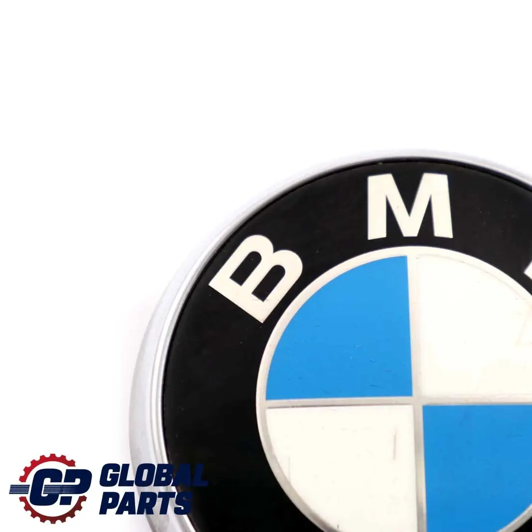 Plakette Logo Emblem Hinten für BMW 3 er E46 Touring mit Teilenummer 8240128 BMW 3 er E46 Touring Plakette Logo Emblem Hinten - SKU 8240128 - Teilenummer 8240128