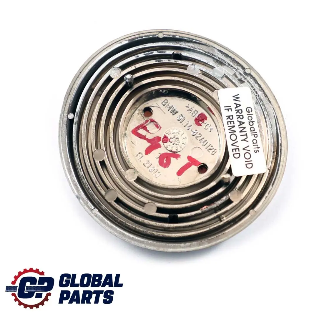 Plakette Logo Emblem Hinten für BMW 3 er E46 Touring mit Teilenummer 8240128 BMW 3 er E46 Touring Plakette Logo Emblem Hinten - SKU 8240128 - Teilenummer 8240128