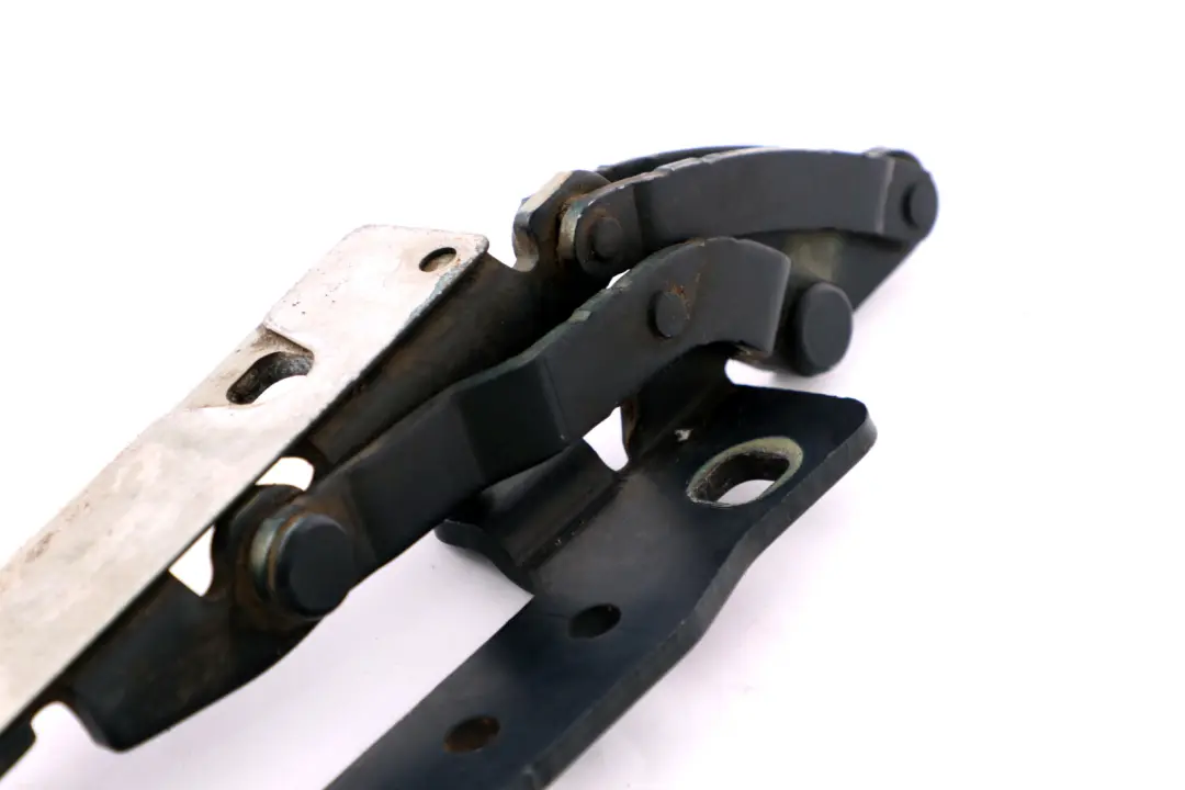 Scharnier Frontklappe Links Orientblau Blau für BMW 7 er E65 E66 E67 mit Teilenummer 8240333 BMW 7 er E65 E66 E67 Scharnier Frontklappe Links Orientblau Blau - SKU 8240333-2 - Teilenummer 8240333