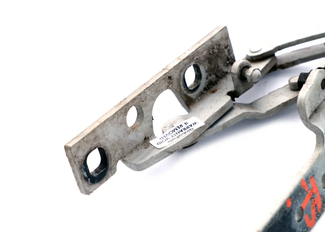 Cofano motore cerniera destra Titansilber per BMW E65 con numero di parte 8240334 BMW E65 Cofano motore cerniera destra Titansilber - SKU 8240334-TS - Numero di parte 8240334