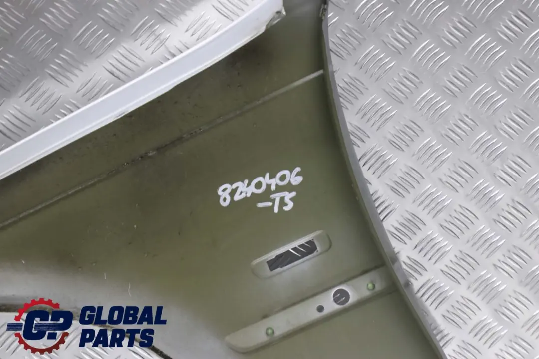 Front Right O/S Side Panel Fender Wing Titansilber Silver - 354 to BMW 3 E46 with Part number 8240406 BMW 3 E46 Front Right O/S Side Panel Fender Wing Titansilber Silver - 354 - SKU 8240406-TS - Part number 8240406