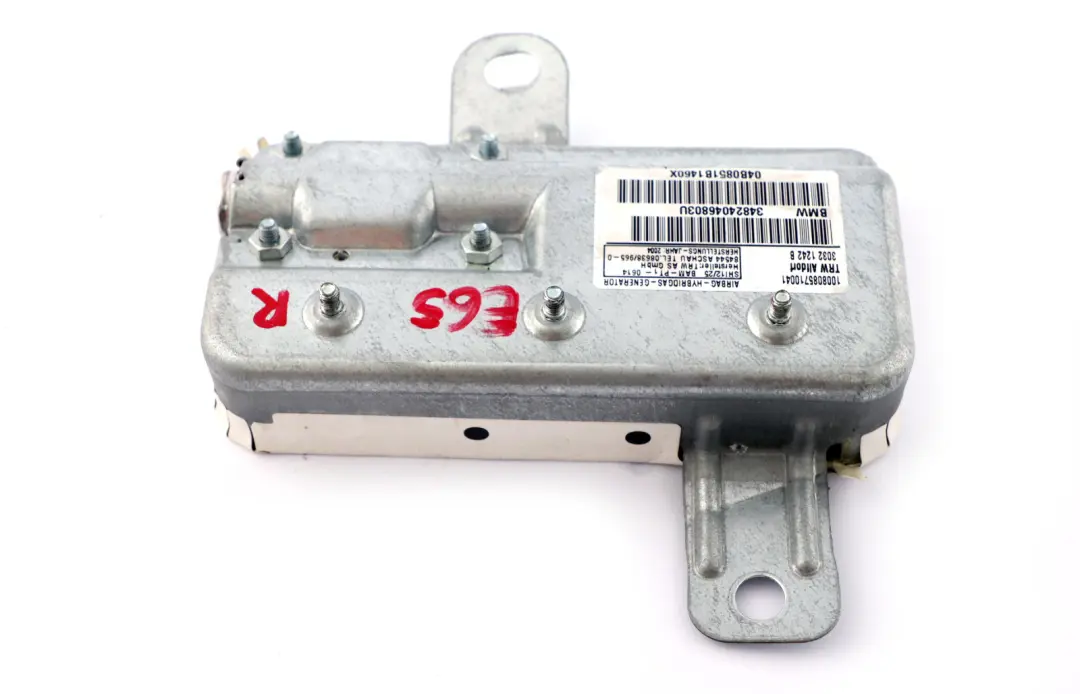 Right O/S Front Door Airbag Module O/S to BMW 7 Series E65 E66 with Part number 8240468 BMW 7 Series E65 E66 Right O/S Front Door Airbag Module O/S - SKU 8240468 - Part number 8240468