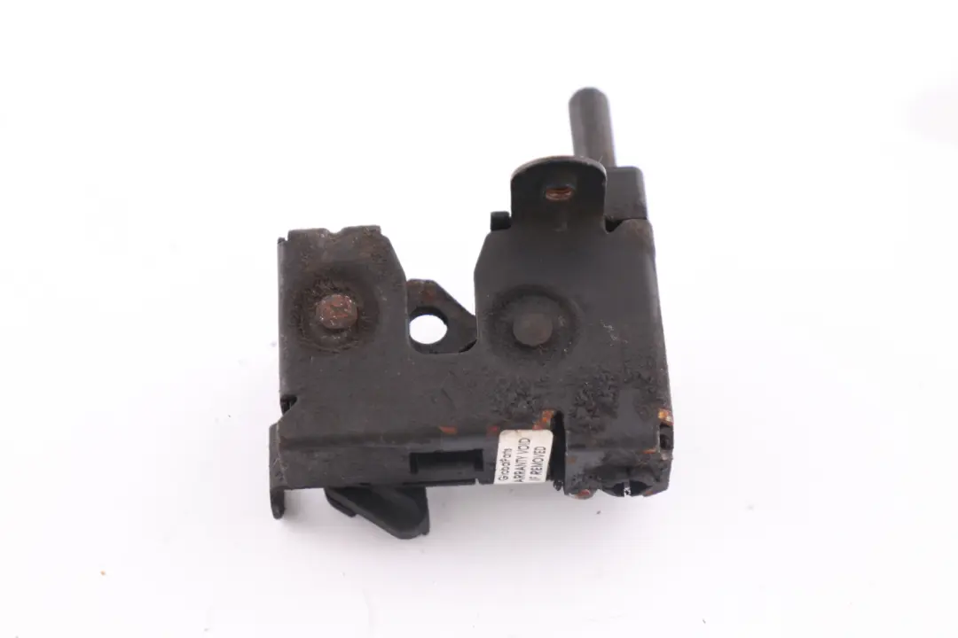 Bonnet Hood Closing Front System Lock to BMW E65 E66 E67 with Part number 8240599 BMW E65 E66 E67 Bonnet Hood Closing Front System Lock - SKU 8240599 - Part number 8240599