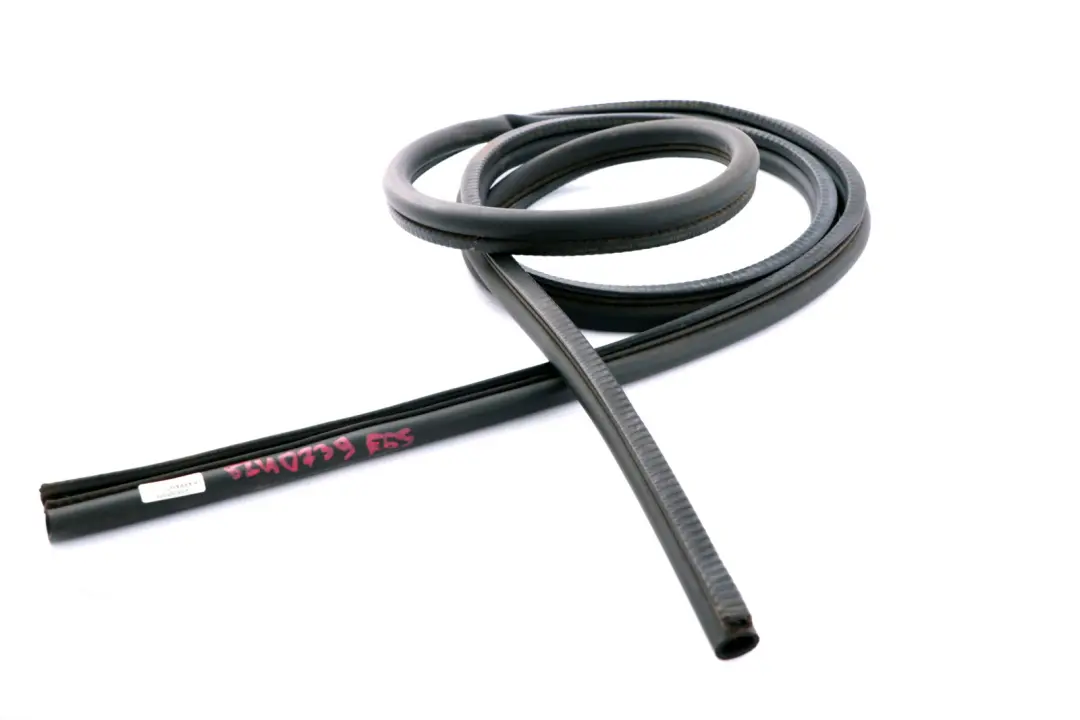 Trasero Capo Junta De Sellado Tira De Agua para BMW E65 E66 E67 Motor con número de pieza 8240739 BMW E65 E66 E67 Motor Trasero Capo Junta De Sellado Tira De Agua - SKU 8240739 - Número de pieza 8240739