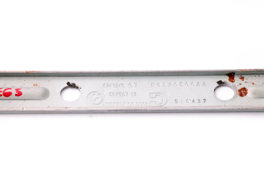 Halter Mittelkonsole für BMW 7 er E65 E66 E67 mit Teilenummer 8241246 BMW 7 er E65 E66 E67 Halter Mittelkonsole - SKU 8241246 - Teilenummer 8241246