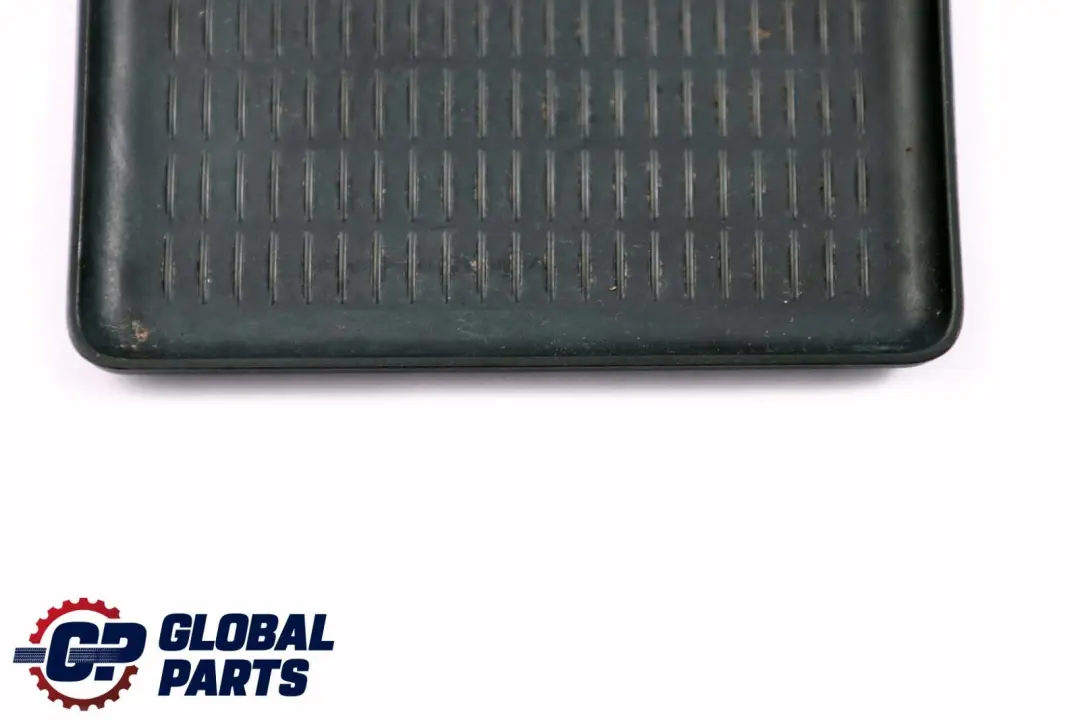 Consola central goma bandeja almacenamiento Insertar Mat Trasero para BMW E46 con número de pieza 8242847 BMW E46 Consola central goma bandeja almacenamiento Insertar Mat Trasero - SKU 8242847 - Número de pieza 8242847