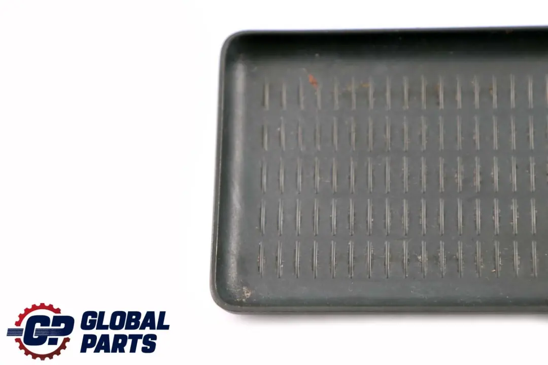 BMW E46 Console Centrale Caoutchouc Cadre Radio Coque Arriere Noir - SKU 8242847 - Numéro de pièce 8242847