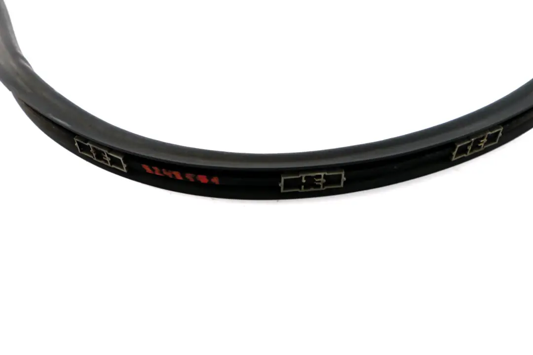 Cofano Guarnizione Chiusura Ermetica Lembo Anteriore Ant. per BMW X5 E53 con numero di parte 8243571 BMW X5 E53 Cofano Guarnizione Chiusura Ermetica Lembo Anteriore Ant. - SKU 8243571 - Numero di parte 8243571