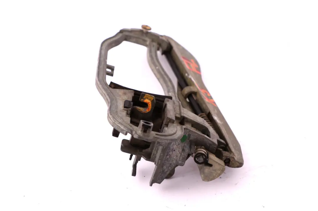 Maniglia Esterna Porta Anteriore Sinistra per BMW X5 E53 con numero di parte 8243615 BMW X5 E53 Maniglia Esterna Porta Anteriore Sinistra - SKU 8243615 - Numero di parte 8243615