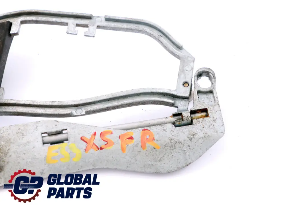 BMW X5 E53 Wspornik Podstawa Klamki Drzwi Prawy Przód - SKU 8243616 - Numer Części 7025992