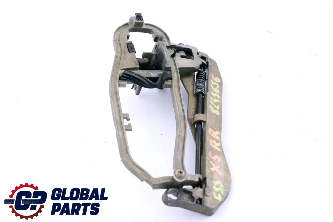 Transporteur Exterieur de Poignee Porte Arriere Droite pour BMW X5 E53 à propos du numéro de pièce 8243636 BMW X5 E53 Transporteur Exterieur de Poignee Porte Arriere Droite - SKU 8243636 - Numéro de pièce 8243636