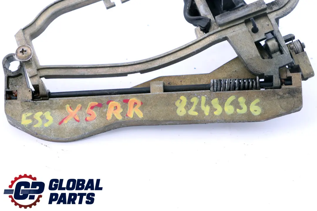 Tirador para Puerta Trasera Exterior Derecha para BMW E53 con número de pieza 8243636 BMW E53 Tirador para Puerta Trasera Exterior Derecha - SKU 8243636 - Número de pieza 8243636