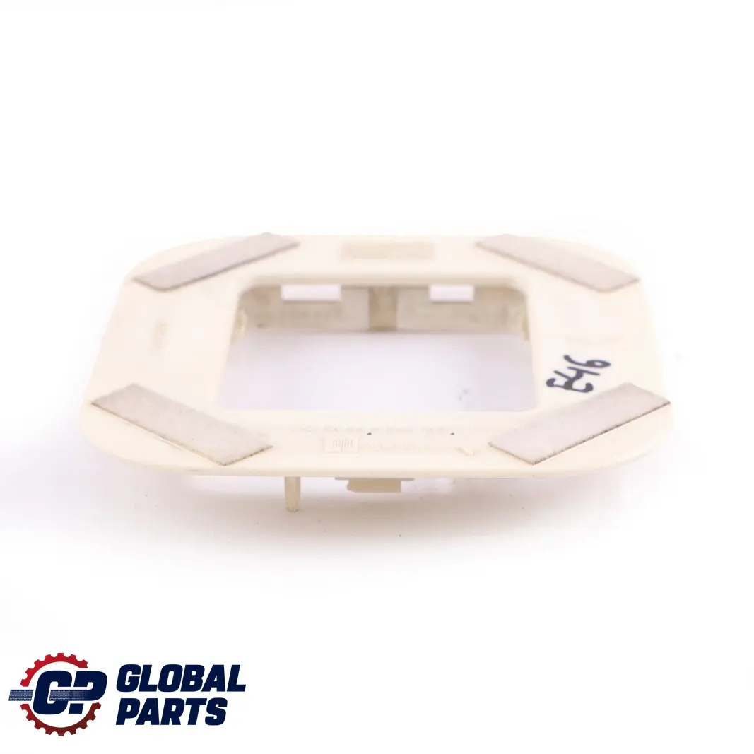 Soporte para unidad sensor ultrasonico de alarma para BMW E46 Mini Cooper R50 con número de pieza 8243666 BMW E46 Mini Cooper R50 Soporte para unidad sensor ultrasonico de alarma - SKU 8243666 - Número de pieza 8243666