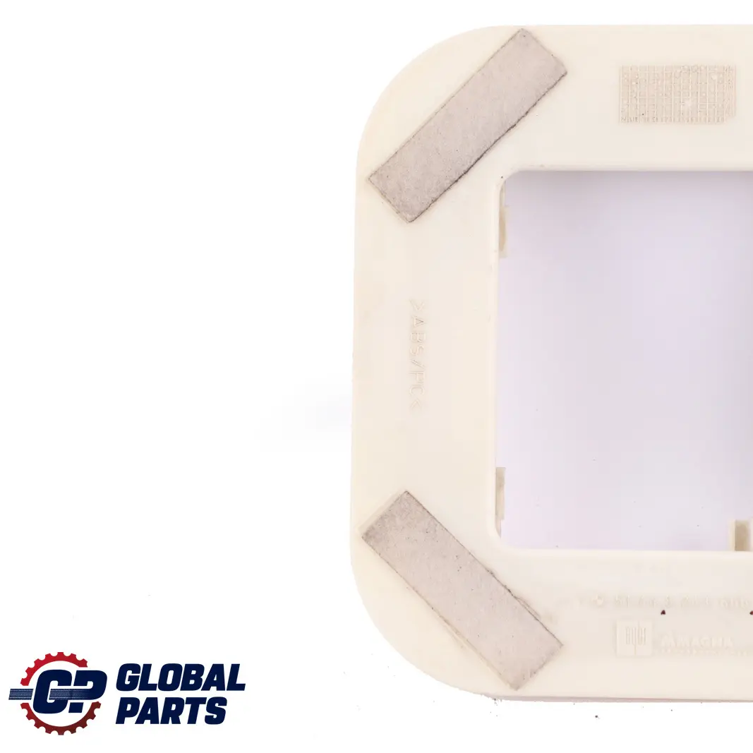 Soporte Sensor Alarma Ultrasónico para BMW E46 Mini Cooper R50 con número de pieza 8243666 BMW E46 Mini Cooper R50 Soporte Sensor Alarma Ultrasónico - SKU 8243666 - Número de pieza 8243666