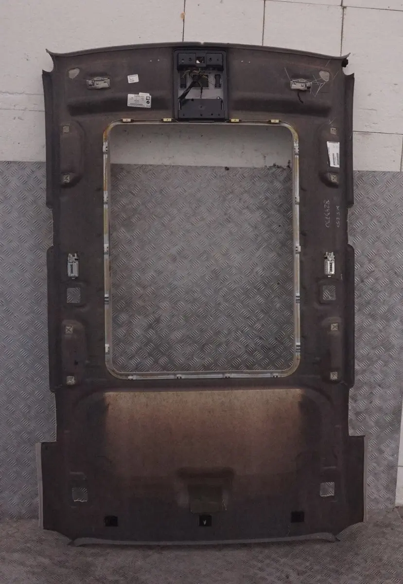 Genuine BMW X5 Series E53 Panorama Headlining Moulded Roof Lining Hellgrau Grey to with Part number 7068293 Genuine BMW X5 Series E53 Panorama Headlining Moulded Roof Lining Hellgrau Grey - SKU 8243730 - Part number 7068293