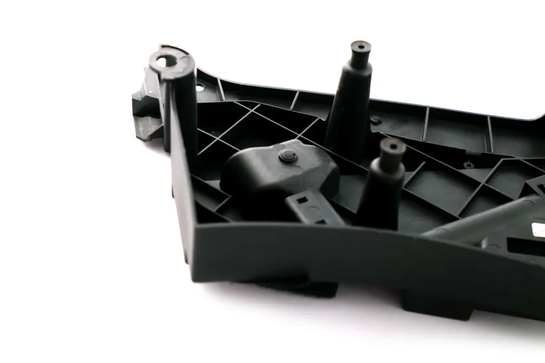 Auflage Längsträger Vorne Rechts Schwarz für BMW X5 er E53 mit Teilenummer 8244764 BMW X5 er E53 Auflage Längsträger Vorne Rechts Schwarz - SKU 8244764 - Teilenummer 8244764