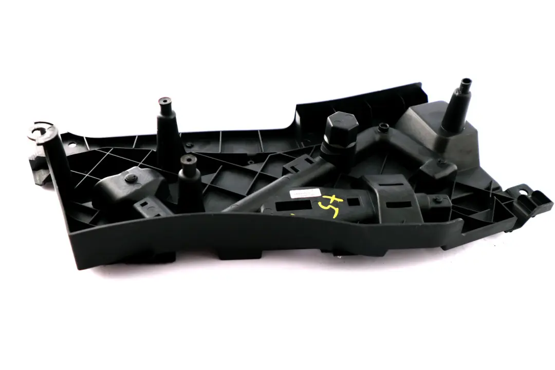 Base Trave Longitudinale Anteriore Destro Nero per BMW X5 E53 con numero di parte 8244764 BMW X5 E53 Base Trave Longitudinale Anteriore Destro Nero - SKU 8244764 - Numero di parte 8244764